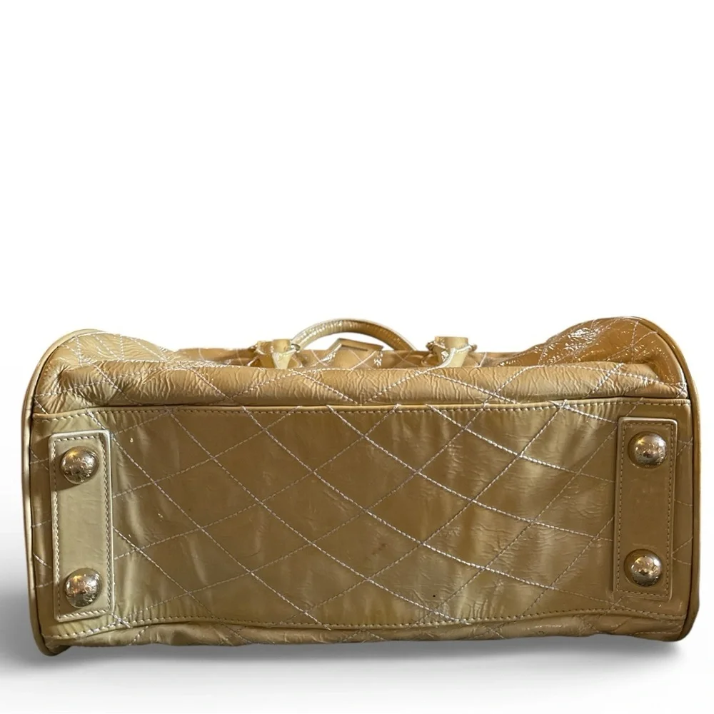 Vintage Bally Quilted Patent Leather Travel Bag Cream Italy Carryall Zipper Logo